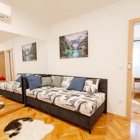 Hozi House Apartment *