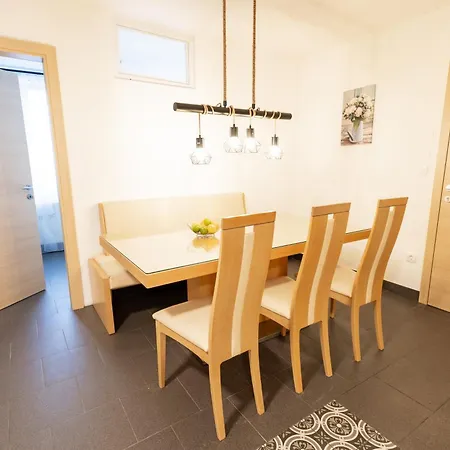 Hozi House Apartment