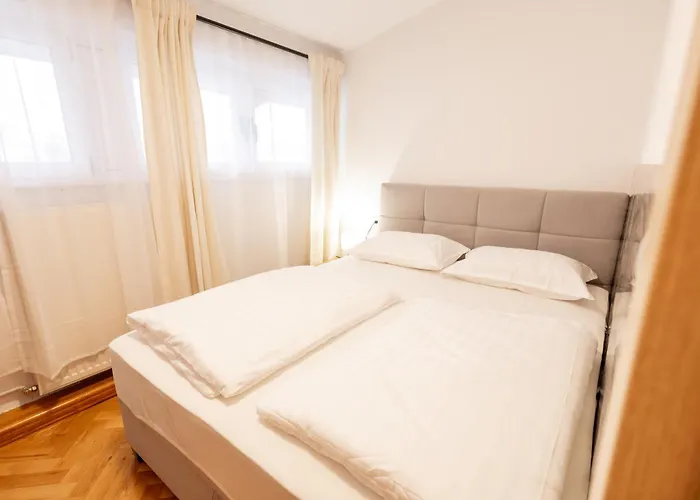 Hozi House -4 Cozy Apartment's شقة