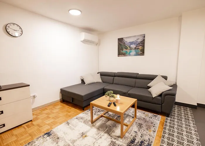 شقة Hozi House -4 Cozy Apartment's *