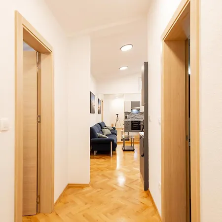 Hozi House -4 Cozy Apartment's * Ljubljana